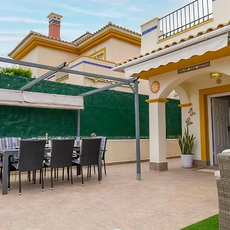 Beautiful 3 Bed Townhouse With Landscaped Communal Pool Area * Orihuela